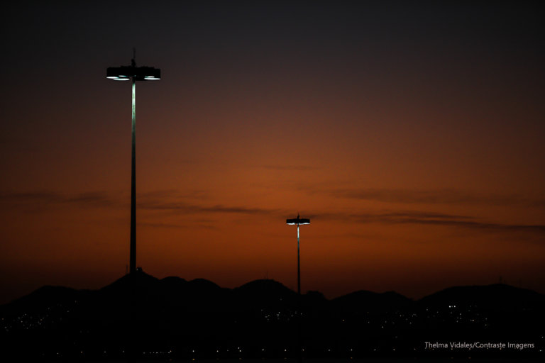 Aterro do Flamengo, postes com 45 metros de altura